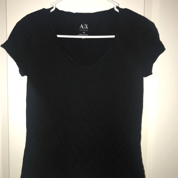 Armani Exchange V-Neck Tee👚 - Picture 2 of 4